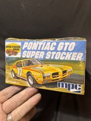 MPC Pontiac GTO Super Stocker Plastic Model Kit 1/25 Scale MPC939M/12