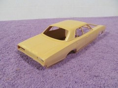 1970 DODGE CORONET 4 DOOR SEDAN MODELHAUS RESIN AMT MPC JOHAN 1/25 4 DR