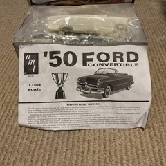 AMT 1950 FORD CONVERTIBLE SHOWBOAT 1/25 SCALE CUSTOMIZING KIT Never Built