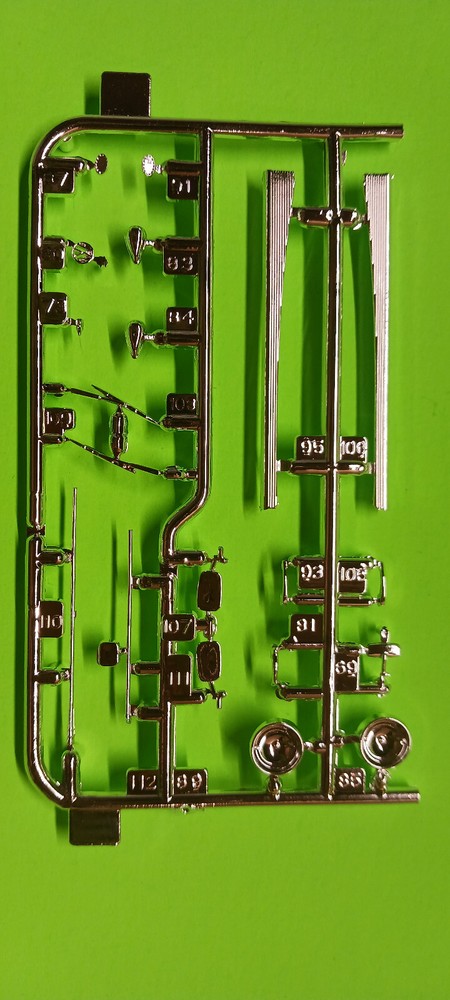 1968 Volkswagen Beetle VW 1/24 Revell Chrome Emblem Door Handles Wipers Antenna