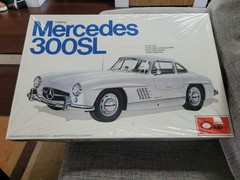 Original 70’s Issue Minicraft 1/16 Scale 1955 Mercedes 300 SL Gullwing Model Kit