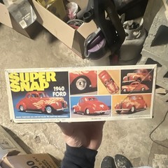 MPC Super Snap 1940 Ford 1/25 Scale Model Kit