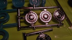 57 1957 Chevy Bel Air 1/25 chrome rim steel wheel hub cap tires metal axle model