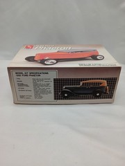New AMT ERTL 1932 Ford Phaeton 1/25 Scale Model Kit #6899