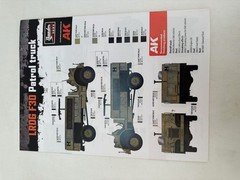 Thunder TM35311 1/35 LRDG F30 Patrol Truck w/Offset Bed ,Soldier Machine Gun