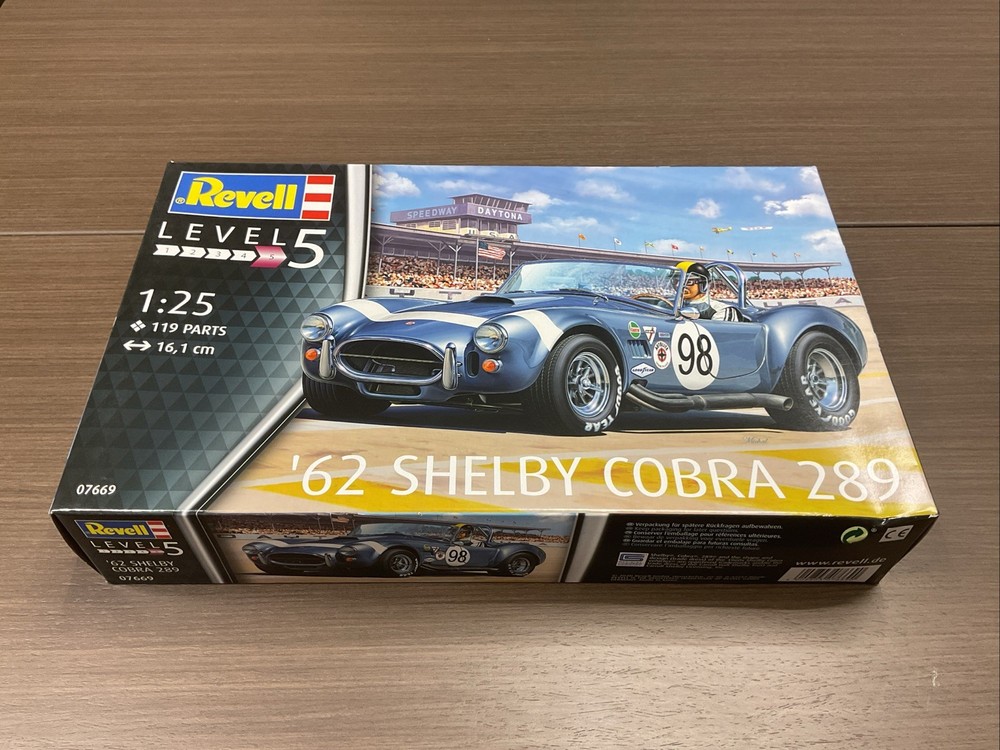 1/25 Revell #07669 ‘62 Shelby Cobra 289