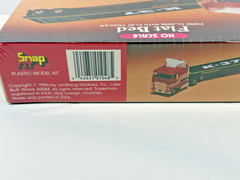 Lindberg HO scale Ford CL-9000 Tractor W/Flatbed Trailer Kit NEW SEALED BOX 1986
