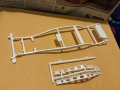 1 24 scale model parts Hi way Scenes 37 Ford Frame And Crossmember Only