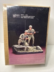 Hobby Fan 1/35 HF-511 US Marine Battle of HUE 4 (Vietnam War) – 2 Figures w/Base