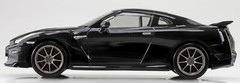 Aoshima 1/32 Snap Kit Nissan R35 GT-R Meteor Flake Black Pearl Color-coded 13712