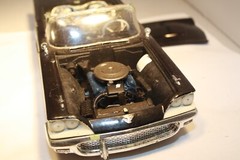 1958 FORD THUNDERBIRD CONVERTIBLE BUILT 1/24 SCALE MONOGRAM