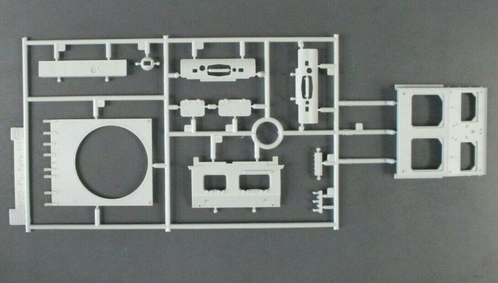 Cyber Hobby 1/35 Scale Pz.Kpfw.III Ausf.N Parts Tree B from Kit No.6431