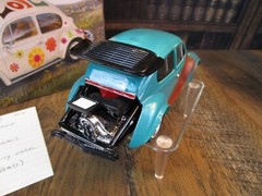 Custom Built REVELL MONOGRAM VW ‘60s VOLKSWAGEN BEETLE 1:25 Model Car #85-7143