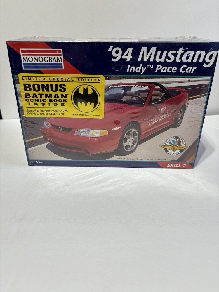 Monogram 94 Mustang Indy Pace Car Model Kit 1/25 Scale With Bonus Batman Comic