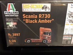 ITALERI 3897 SCANIA R730 “BLACK AMBER” SHOW TRUCK MODEL KIT-NIB-1:24 SCALE