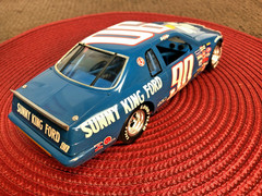 MONOGRAM 1/24 SUNNY KING #90 ’85 T-BIRD STOCK CAR FACTORY BUILT BOX ART MODEL