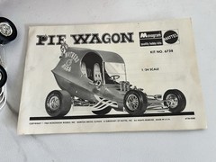 VINTAGE ORIGINAL MONOGRAM 1/24 SCALE PIE WAGON MODEL KIT Partially Built W/box