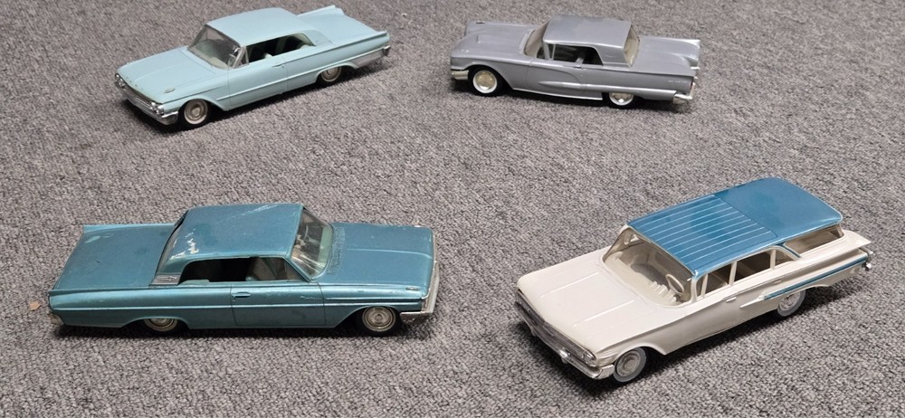 Lot Of 4 VTG Model Cars Promo Screw Bottom Thunderbird 60 Chevy wagon Mercury