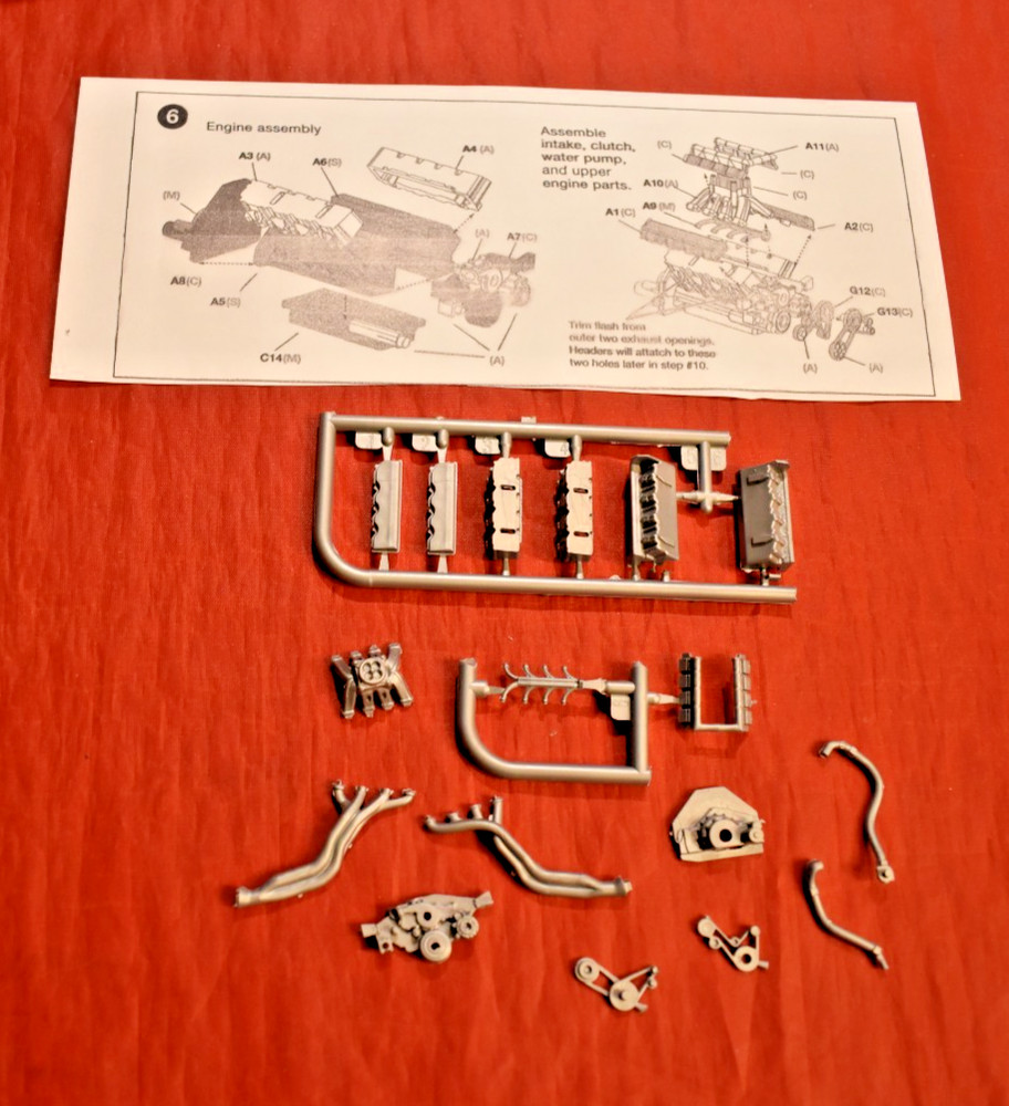 Salvinos Models 2023 Nascar Mustang Race Engine 1/24