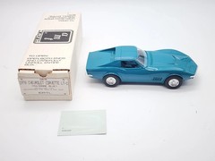 1:25 AMT Ertl 6878 1970 Chevrolet Corvette LT-1 Mulsanne Blue Dealer – NEW Mint