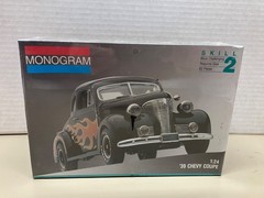 VINTAGE MONOGRAM 1/24 SCALE 1939 CHEVY COUPE SEALED MODEL KIT