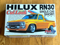 Aoshima Toyota Hilux RN30 Cal Look Pickup Truck Model Kit Single Cab 1/24 US Sel