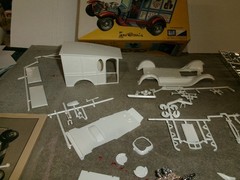 MPC 1/25 GEORGE BARRIS U.S.MAIL UNBUILT PLASTIC MODEL CAR KIT W/ BOX