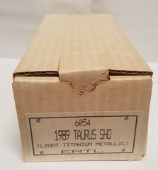 NIB Ertl 1/24 scale 1989 Ford Taurus SHO ( Titanium Met ) promo model #6054