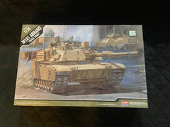 Academy – 2010 – 1/35 – M1A1 ABRAMS “IRAQ 2003” – #13202 – New / Sealed