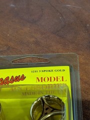 Pegasus – #1211 – 1:24/25 Scale – 3 Spoke Gold Rims – NOS