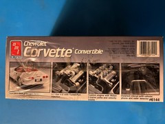 1991 CHEVROLET CORVETTE CONVERTIBLE MODEL KIT AMT ERTL 1/25 SCALE NEW SEALED!!