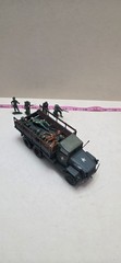 Pro-Built 1/35 US Army M35 2.5-ton Truck Model – Finished & Painted – w/ 7 Figur
