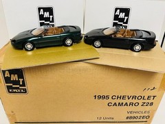 Two New 1995 Chevrolet Camaro Z28 (1 Black and 1 Green) 1:25 Scale Promo Model