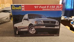 Revell ’97 Ford F150 XLT 1/25 Model Kit