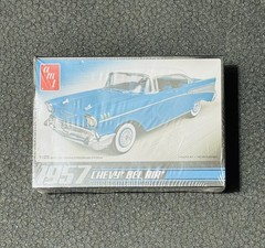 AMT 1957 Chevy Bel Air Model Car Scale 1:25 – Blue/White