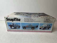 Monogram Snaptite Ford Bronco 1/32 Model Kit #1077 1991 (STARTED / PARTS KIT)