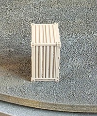 One 1/87 HO scale 8′ x 5′ cargo container, desert tan