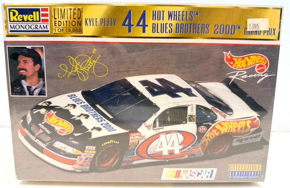 Revell 1:24 Petty #44 Hot Wheels Blues Bros. 2000 NASCAR Sealed Boxed Model Kit