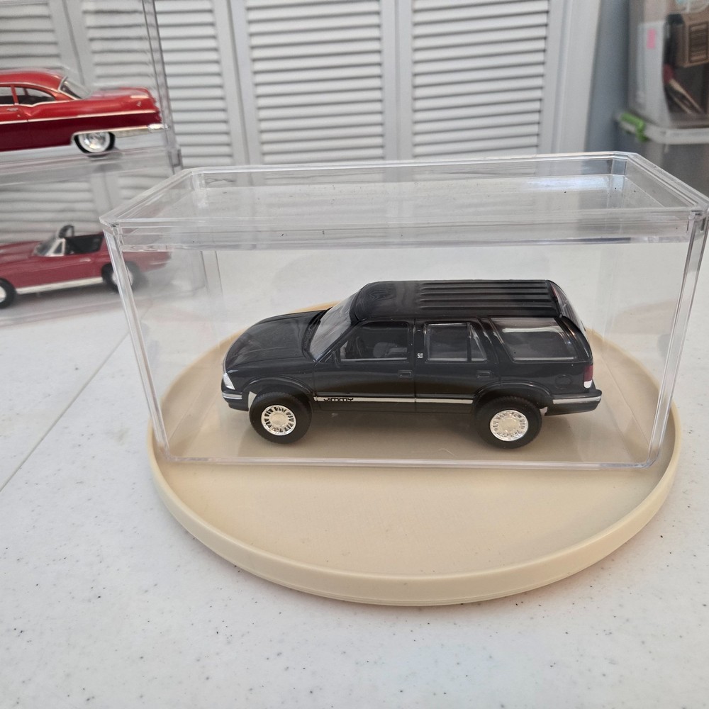 Vintage 1/25 Plastic AMT Ertl Promo 1996 GMC Jimmy SUV – Black & Display Box