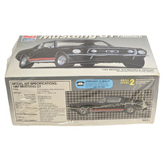 VTG AMT ERTL 1967 Ford Mustang GT Fastback 1:25 Plastic Scale Model #6631 1994