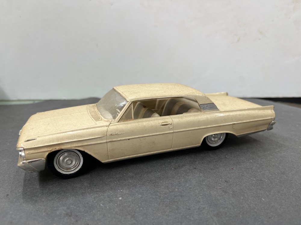 C10 AMT 1961 Mercury Meteor Hardtop Annual Promo model 1/25 McM.