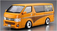 Aoshima 1/24 The Tuned Model Car(11)Kit Hot Company DNA Toyota Hiace TRH200V ’12