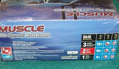 AMT 1968 PLYMOUTH ROAD RUNNER PLASTIC MODEL KIT 1/25 SKILL LEVEL 2