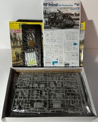 Dragon #6637 1/35 Scale M7 Priest (Mid Prod.) w/Metal Barrel & PE – Parts Sealed