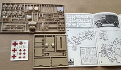 ESCI German Truck Opel 3,6 Ambulance 1/72 Scale Kit #8035 Open Box Complete kit