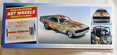 Polar Lights 1969 Dodge Charger Funny Car 1:25 Scale Model Kit Scale level 2 NEW