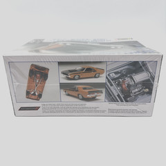 Revell 1970 Dodge Challenger T/A 2 ‘n 1 1/24 Scale Plastic Model Car Kit 85-2596