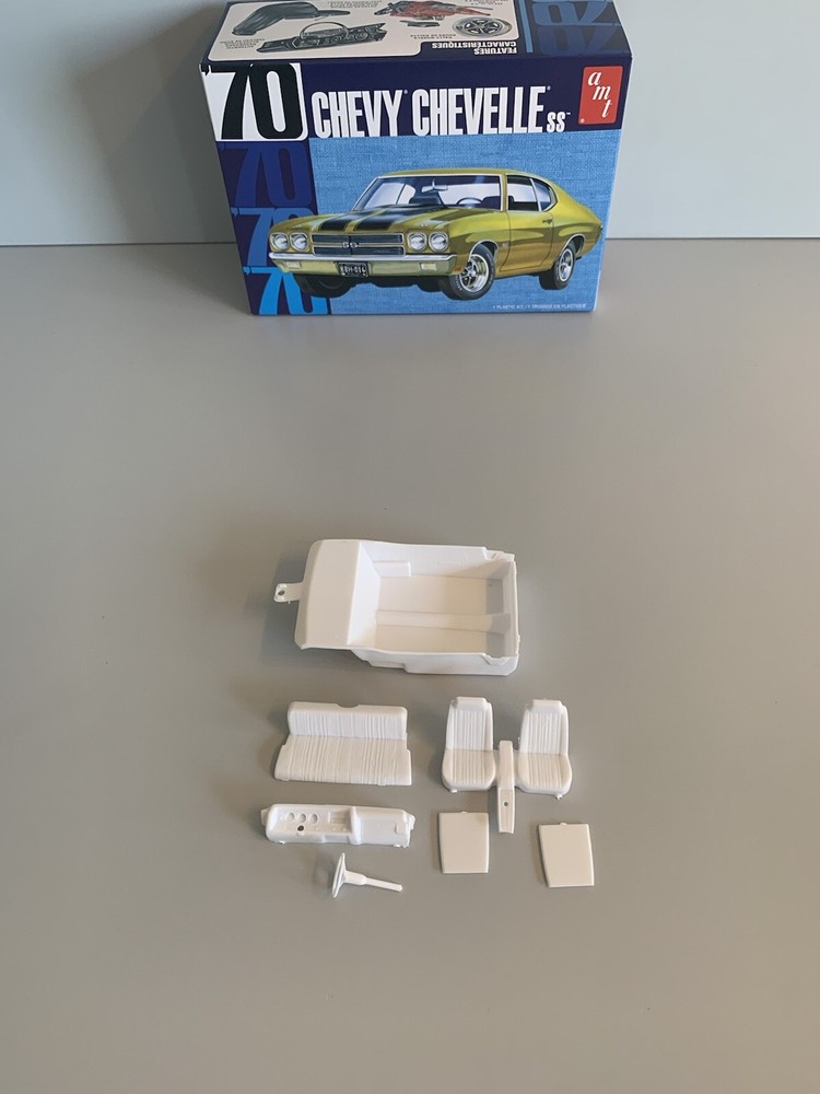 AMT 1/25 1970 Chevelle SS 454 Interior And Chassis Parts /Junkyard/Diorama