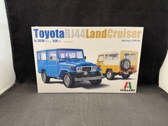 Italeri Toyota BJ44 Land Cruiser 1:24 Scale Plastic Model Kit 3630