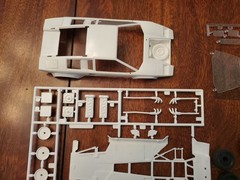MONOGRAM Exotic Car Series LAMBORGHINI LP500S 1:24 Scale Model Kit New Open Box